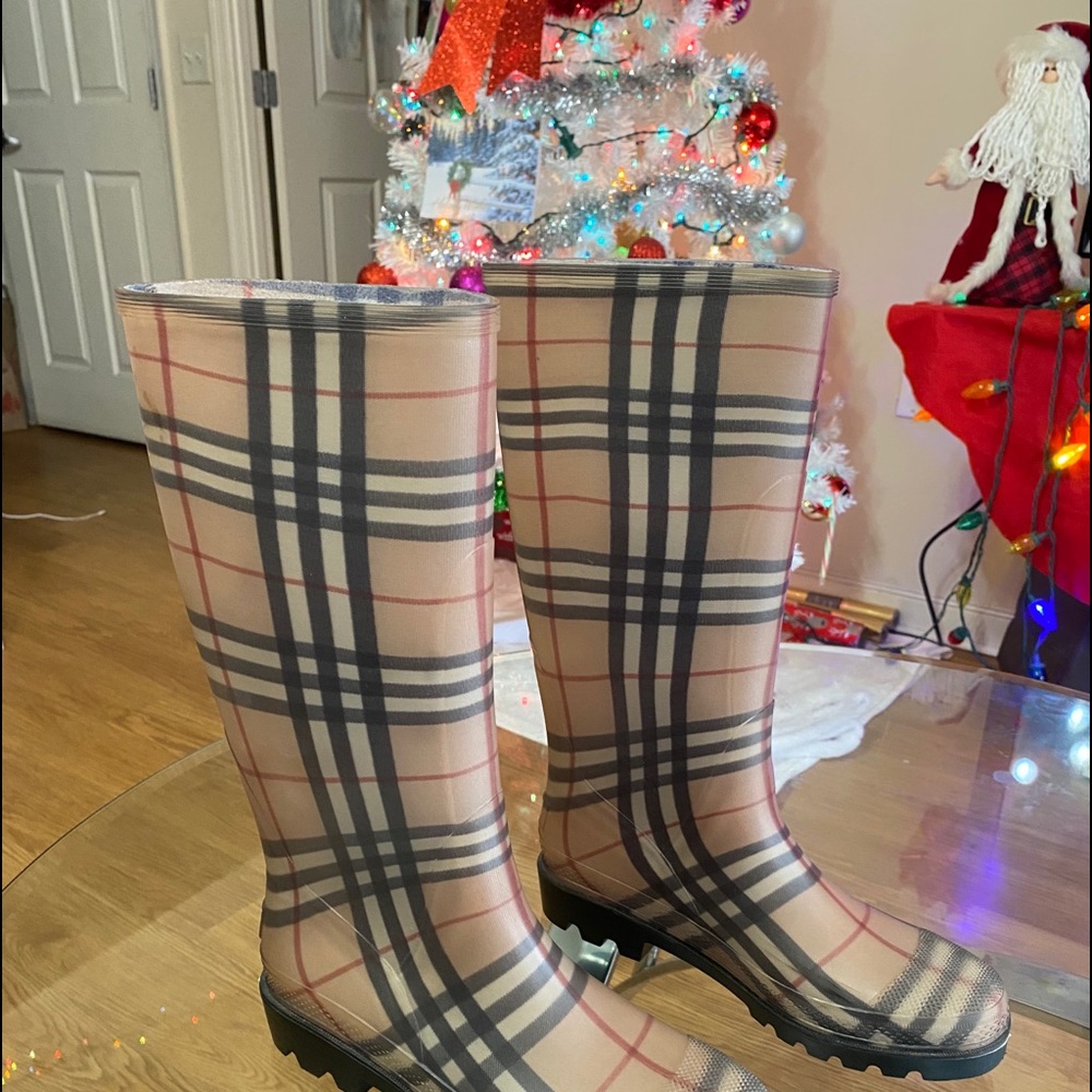 Women’s Burberry Rain Boots